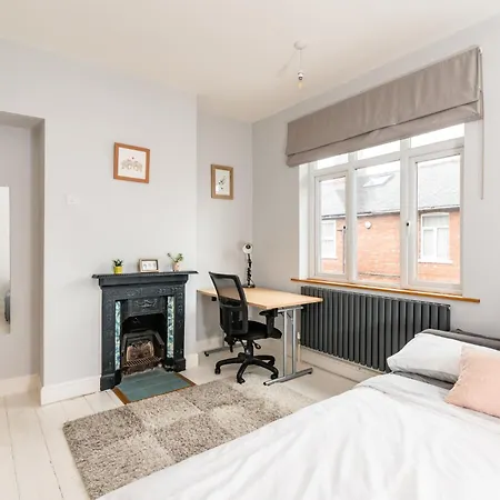 Gorgeous With Free Parking I Pass The Keys * York